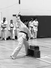 Hannah Knight - Breeze Block Chop